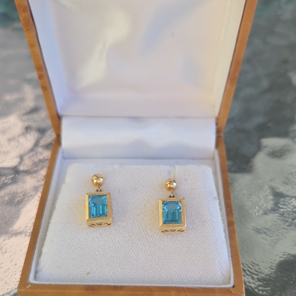 Elegant Vintage Topaz Earrings